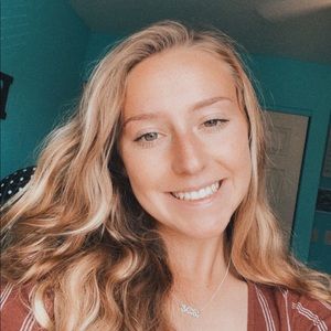 Meet your Posher, Kaelyn
